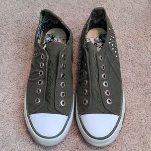 Ed Hardy Size 8 shoes